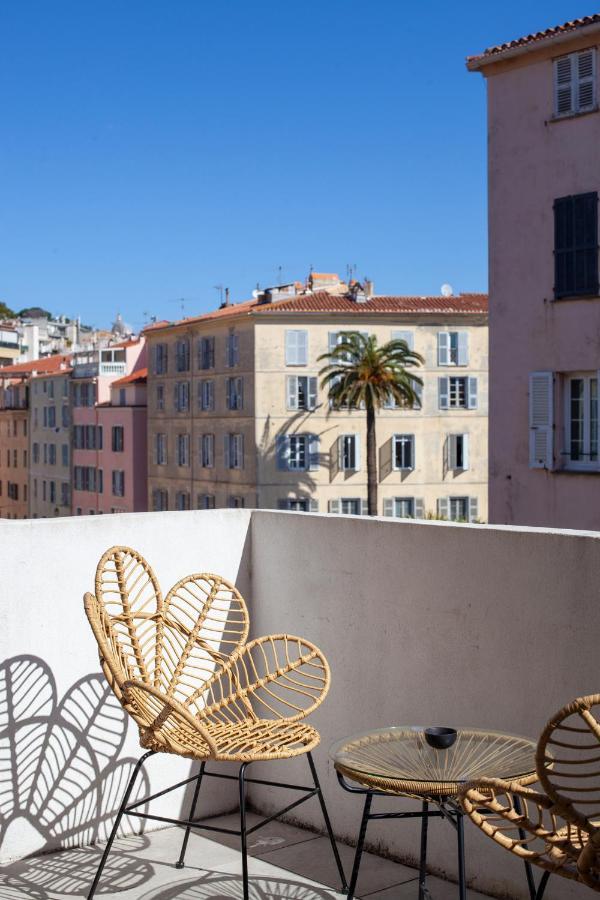 Les Suites R Bonaparte - Appartements De Standing Au Coeur De La Vieille Ville Pietonne Ajaccio  Extérieur photo