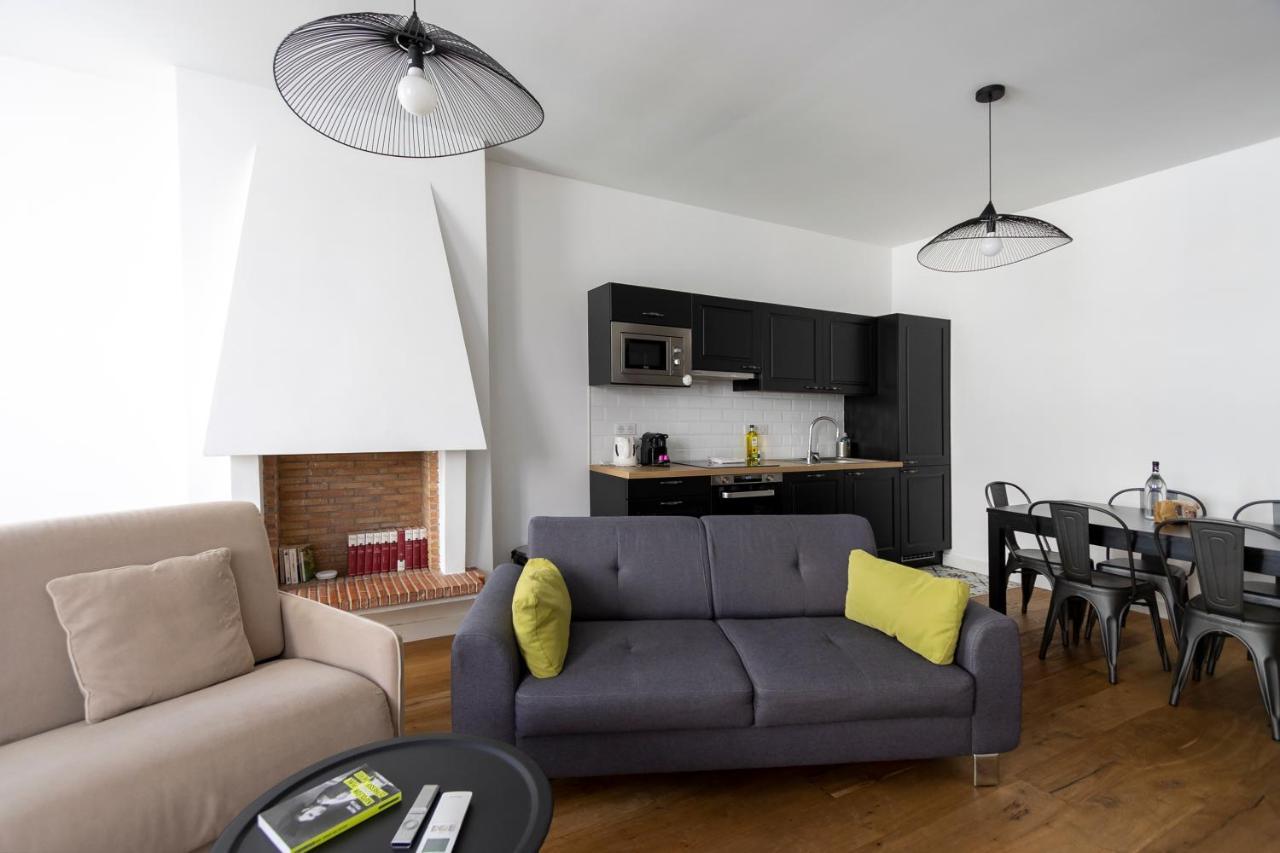 Les Suites R Bonaparte - Appartements De Standing Au Coeur De La Vieille Ville Pietonne Ajaccio  Extérieur photo