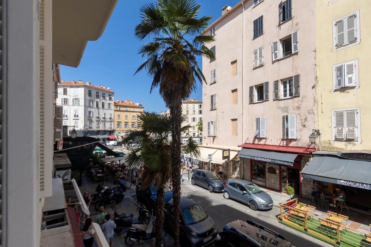 Les Suites R Bonaparte - Appartements De Standing Au Coeur De La Vieille Ville Pietonne Ajaccio  Extérieur photo