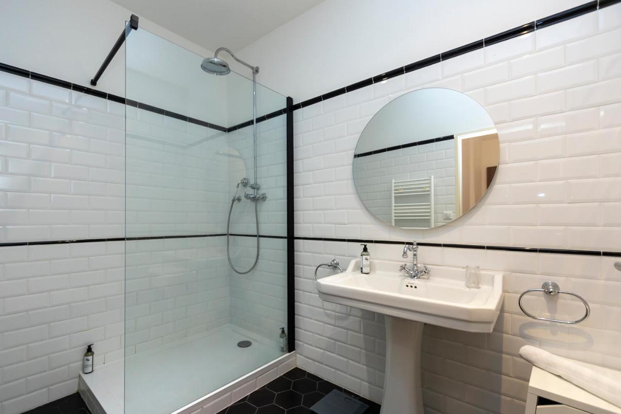 Les Suites R Bonaparte - Appartements De Standing Au Coeur De La Vieille Ville Pietonne Ajaccio  Extérieur photo