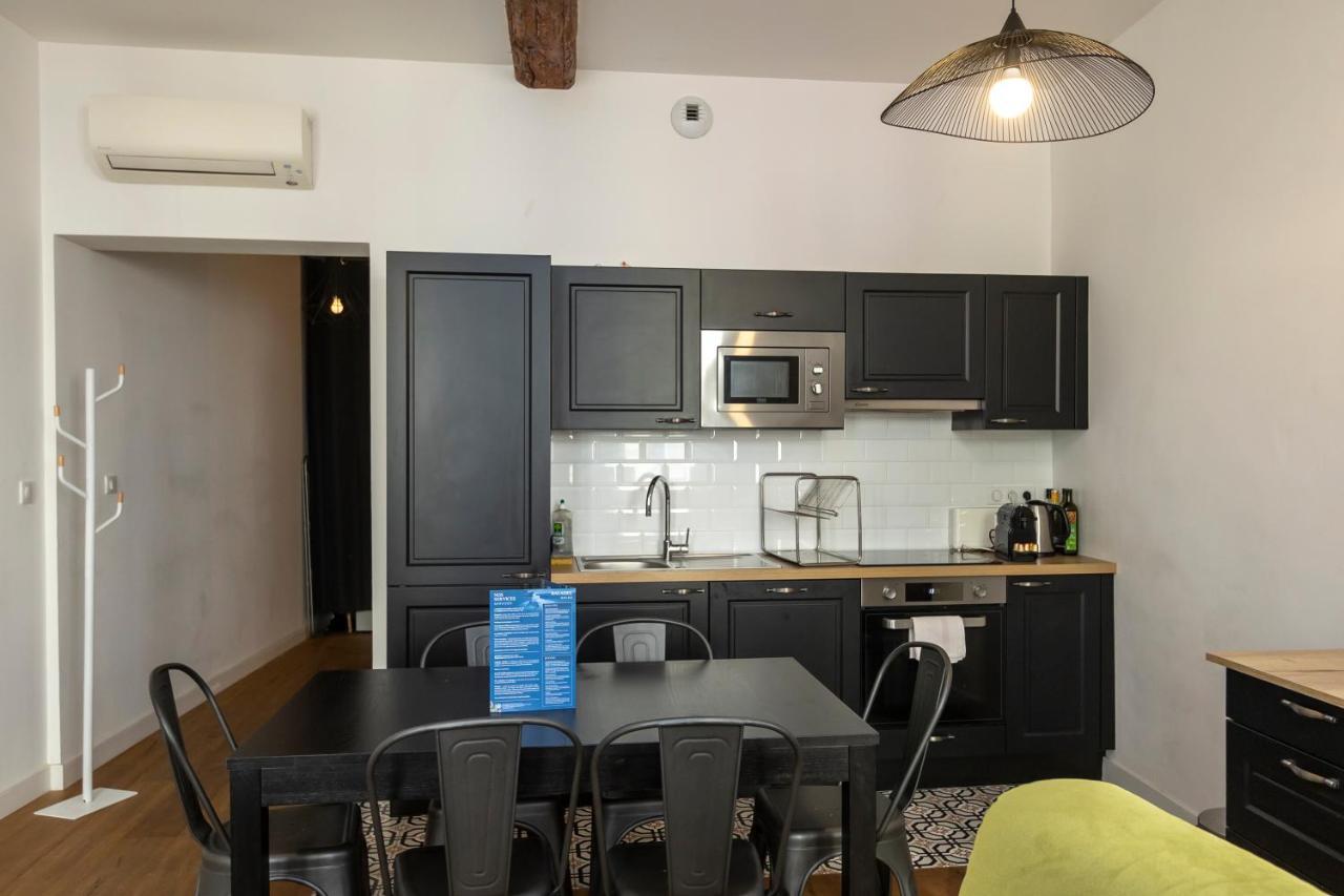 Les Suites R Bonaparte - Appartements De Standing Au Coeur De La Vieille Ville Pietonne Ajaccio  Extérieur photo