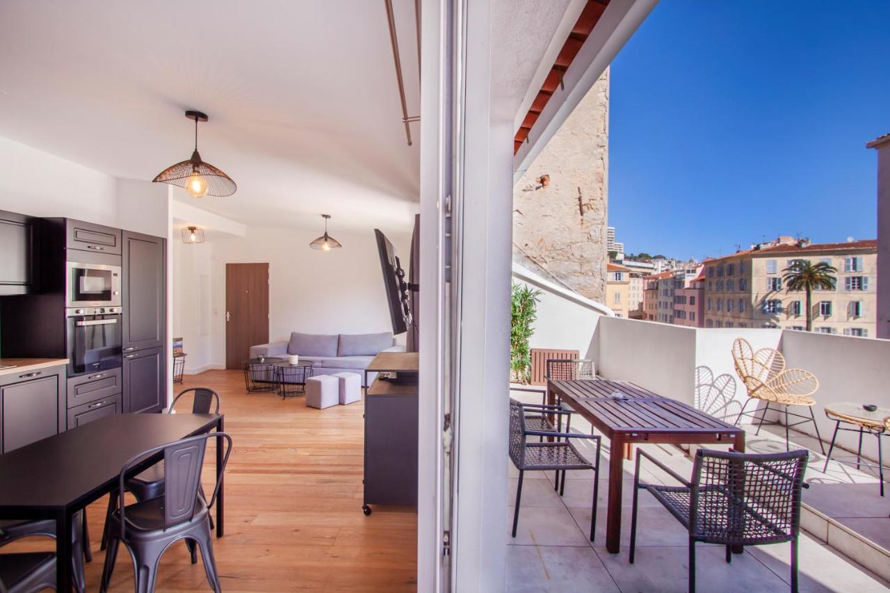 Les Suites R Bonaparte - Appartements De Standing Au Coeur De La Vieille Ville Pietonne Ajaccio  Extérieur photo