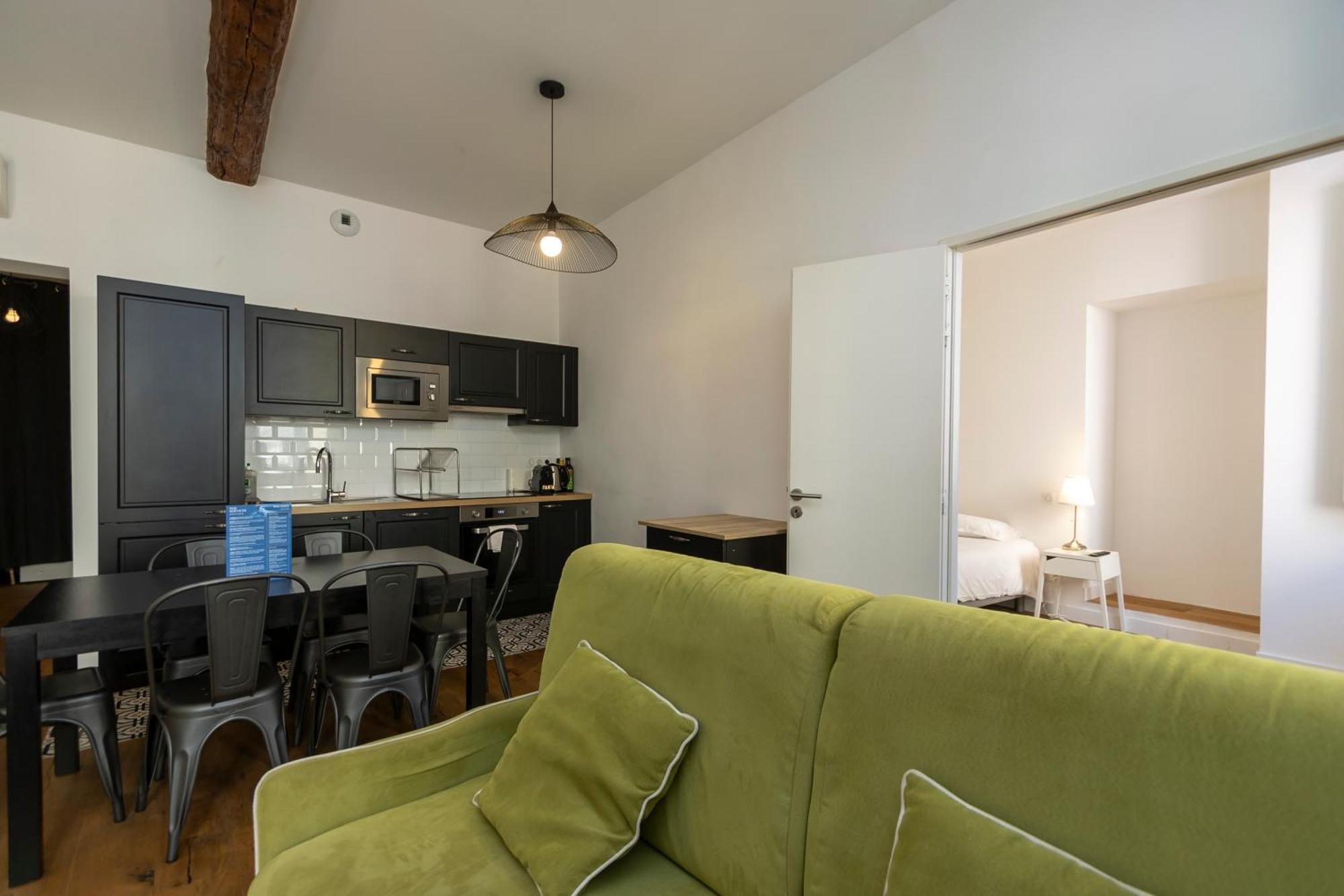 Les Suites R Bonaparte - Appartements De Standing Au Coeur De La Vieille Ville Pietonne Ajaccio  Extérieur photo